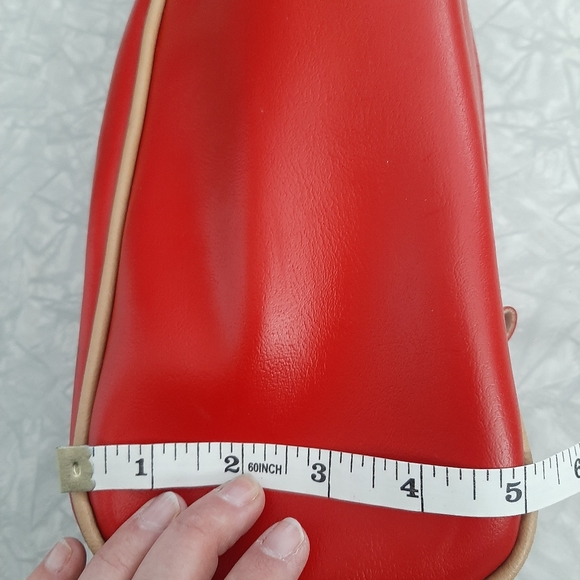 Vintage bowling shoe bag in red and cream toiletry travel case - Picture 5 of 6